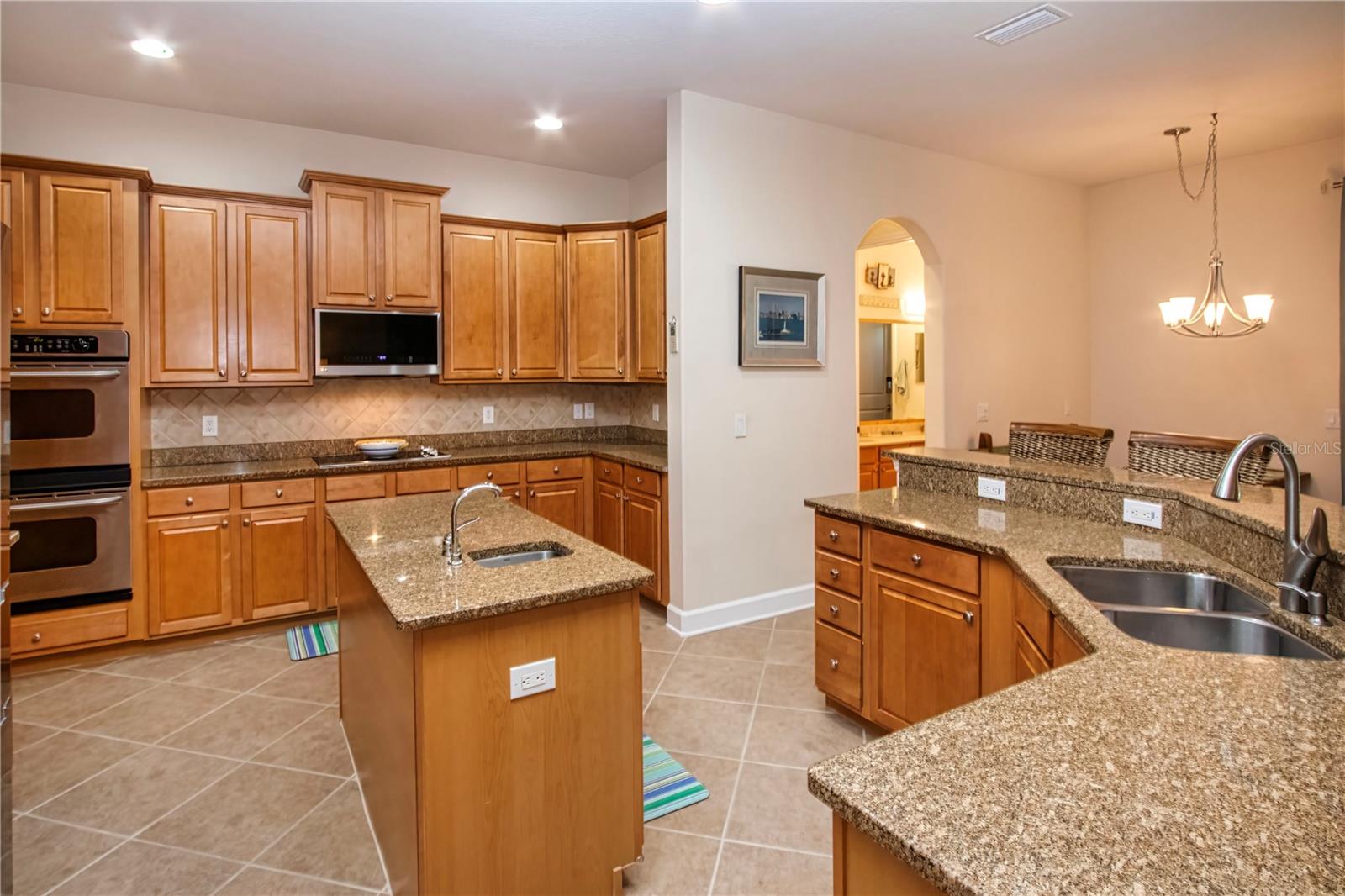 1929 24 Street Cir, Palmetto, FL 34221 photo