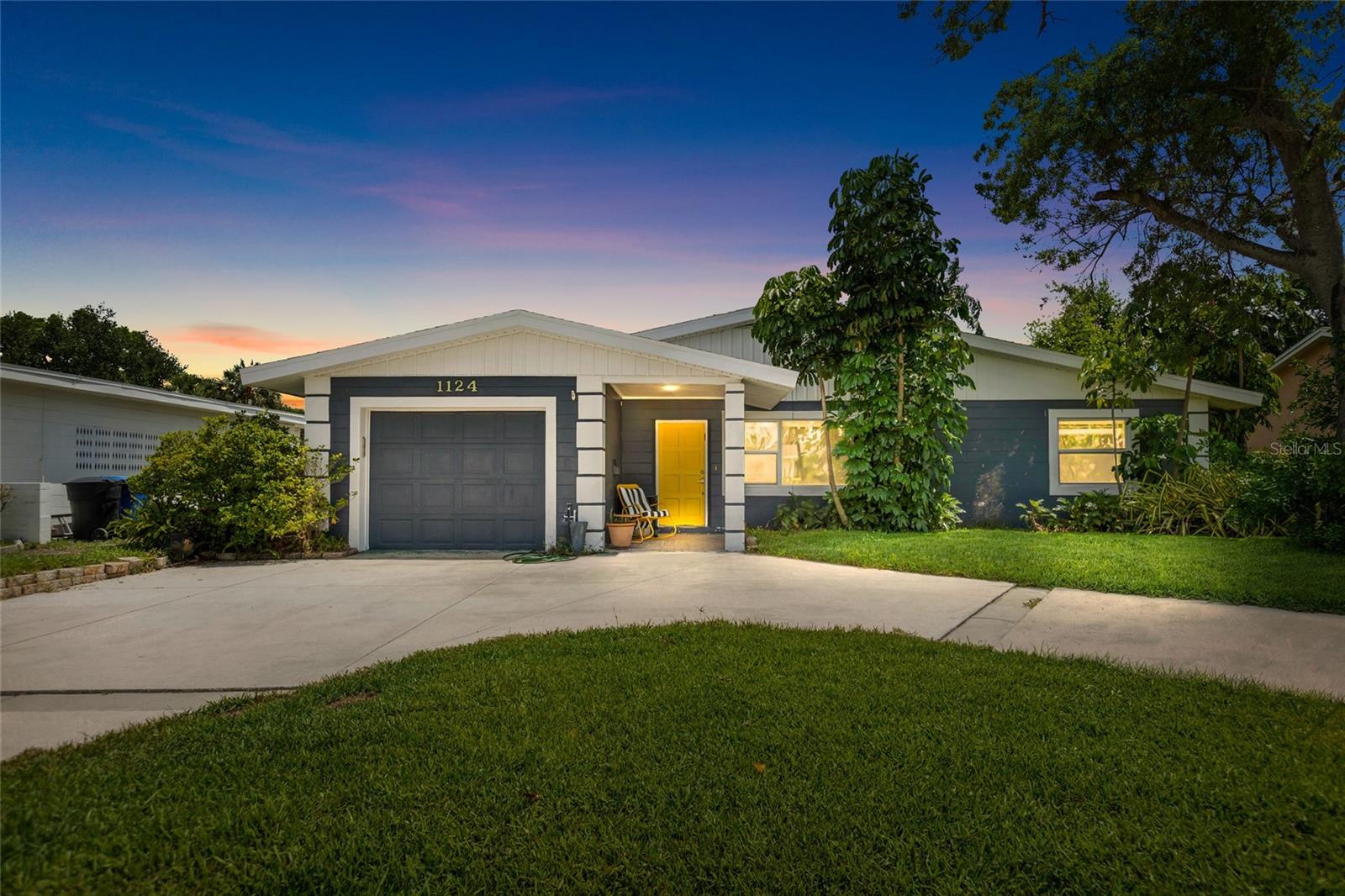 1124 40 Ave, Saint Petersburg, FL 33703