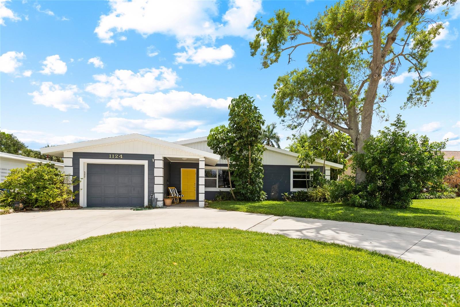1124 40 Ave, Saint Petersburg, FL 33703 photo