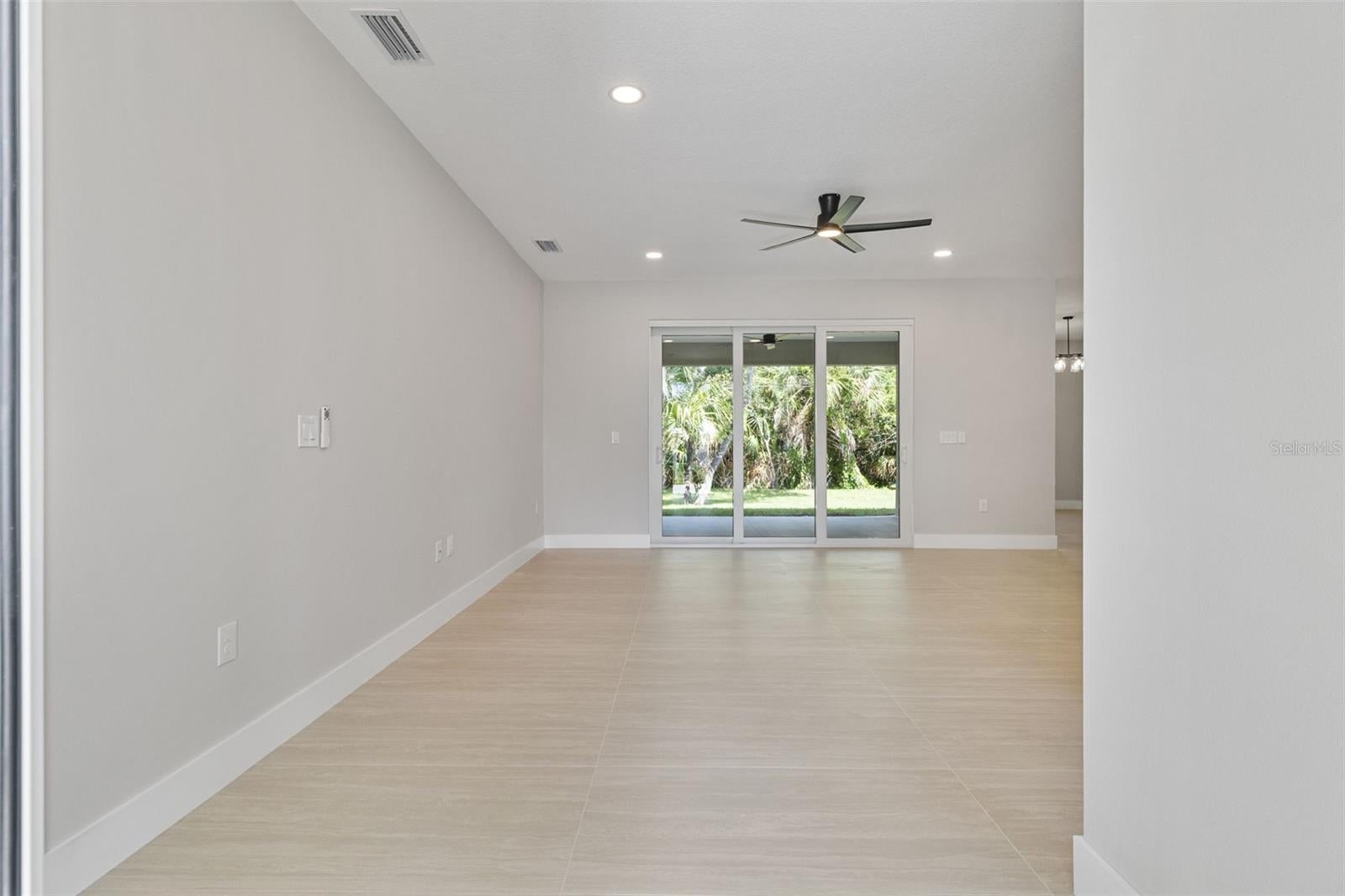 1099 Cazenovia St, Port Charlotte, FL 33952 photo
