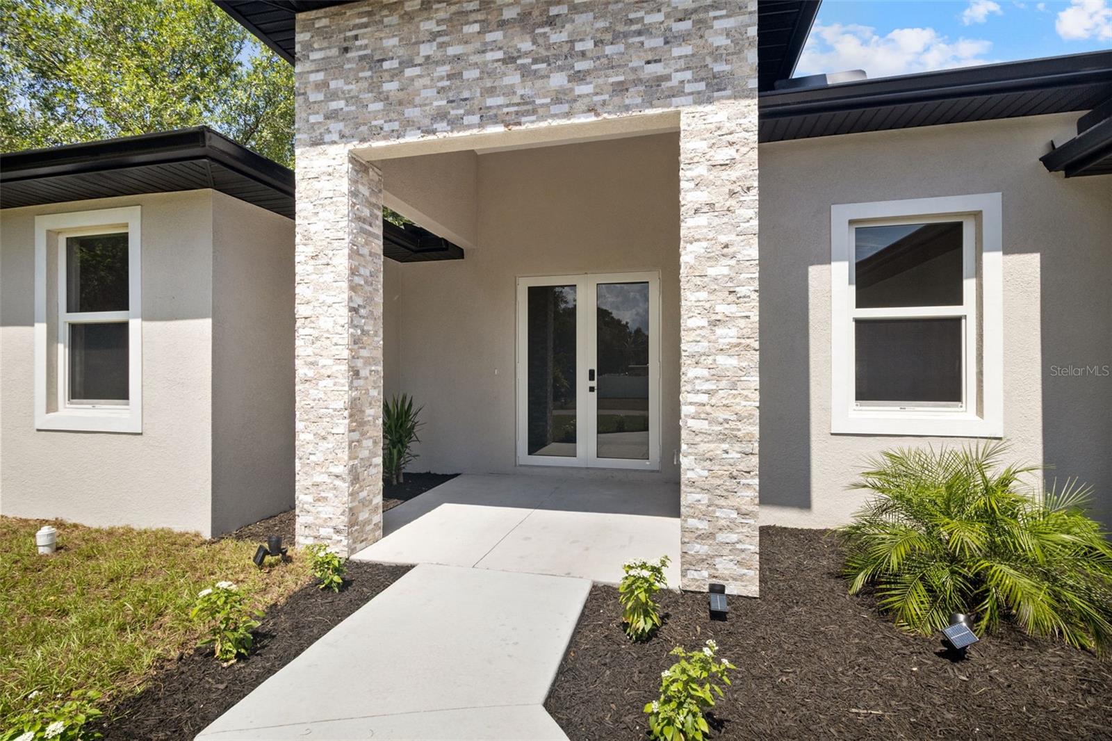 1099 Cazenovia St, Port Charlotte, FL 33952 photo