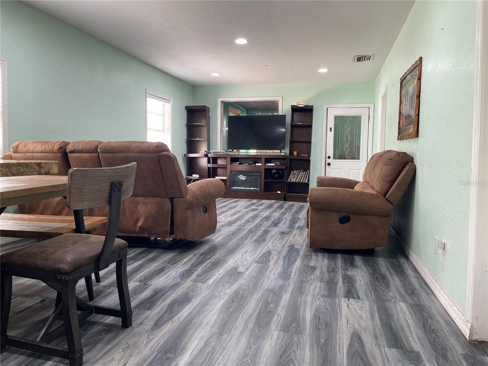 3816 Lone Oak Rd, Plant City, FL 33567 photo