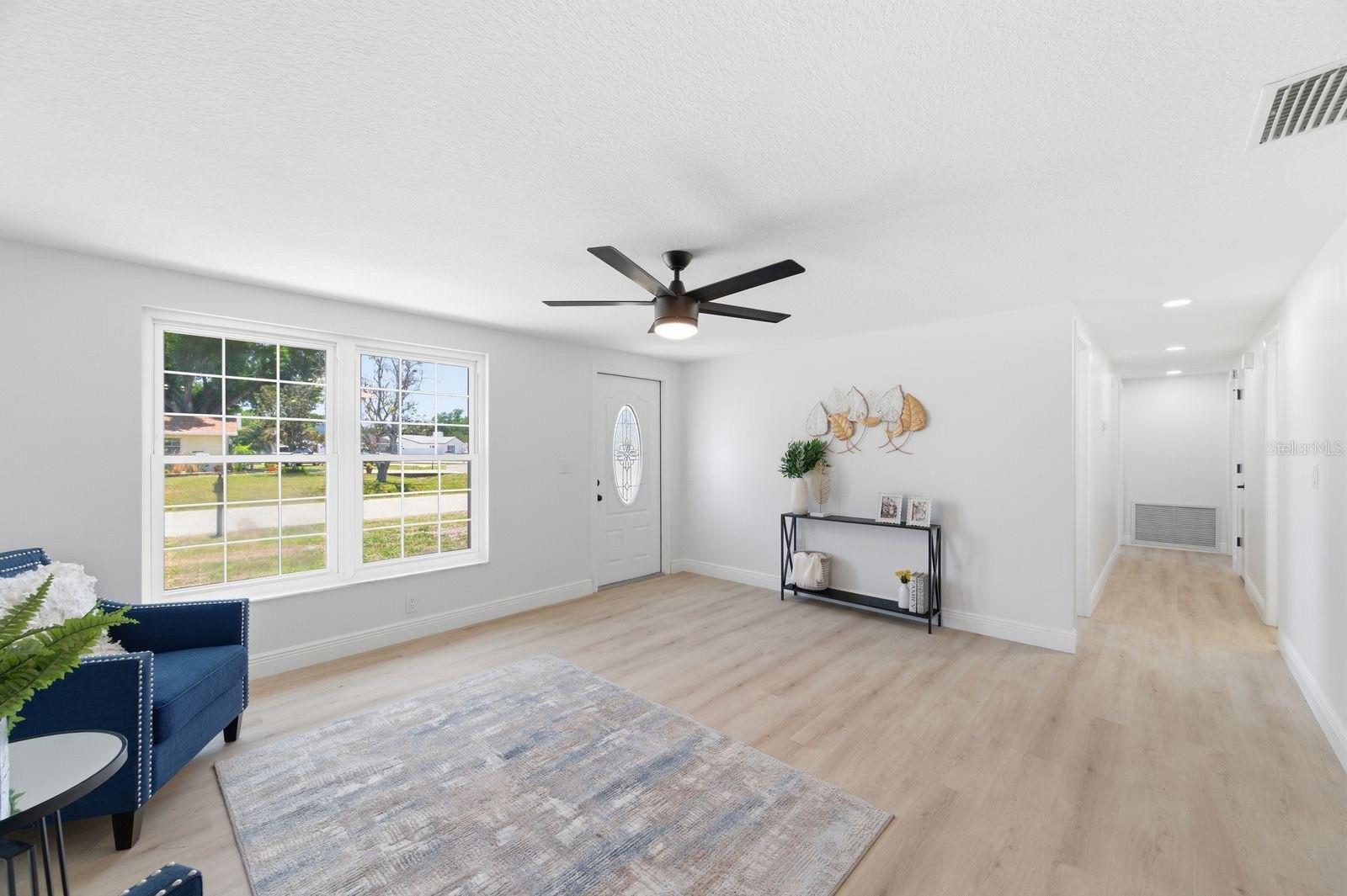 4760 Seville Dr, Sarasota, FL 34235 photo