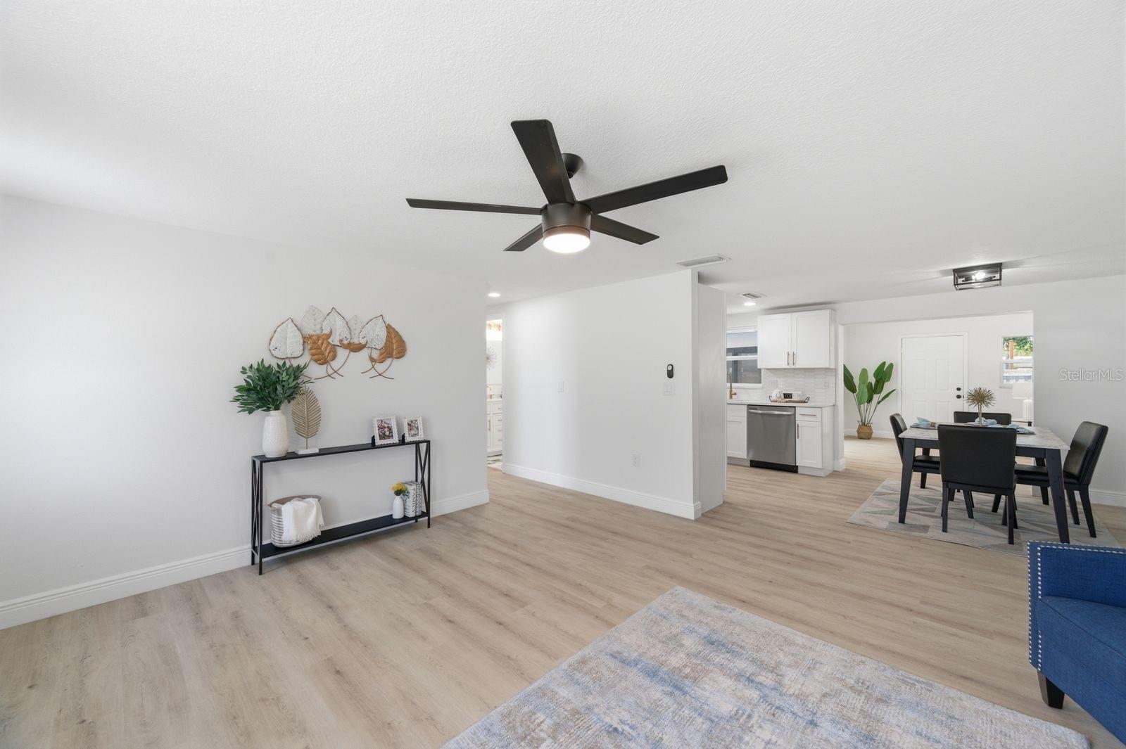 4760 Seville Dr, Sarasota, FL 34235 photo