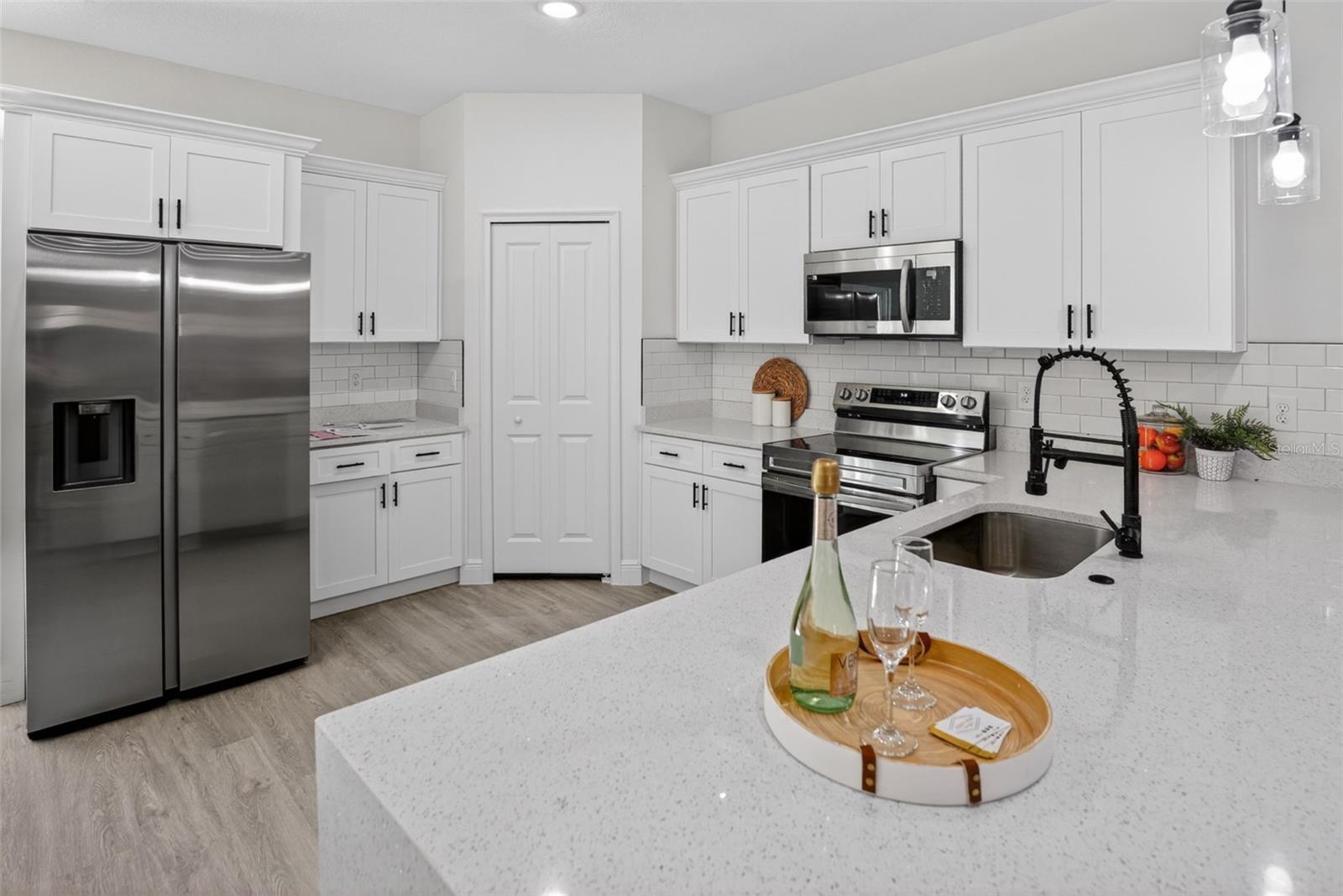 1243 W Shady Ln, Citrus Springs, FL 34434 photo