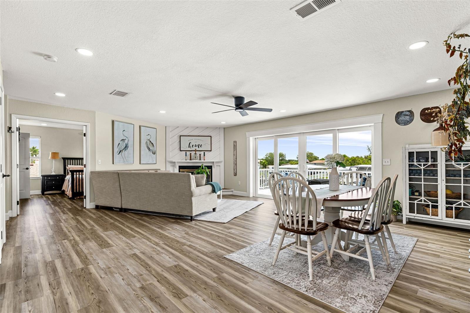 5404 Bay State Rd, Palmetto, FL 34221 photo