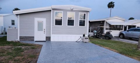 Manufactured Home in CLERMONT FL 9000 US HIGHWAY 192 #LOT 316.jpg
