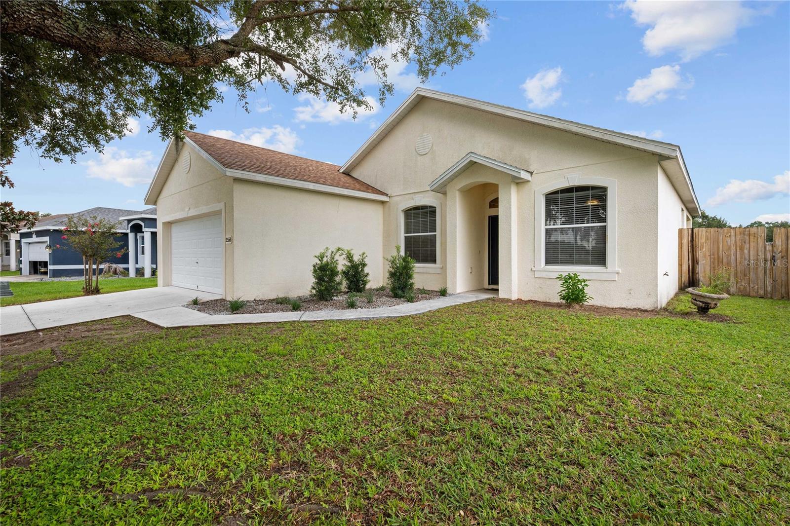 2556 75 Blvd, Bushnell, FL 33513