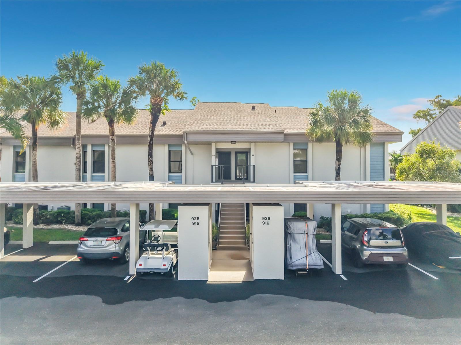 5925 Trailwinds Dr, Fort Myers, FL 33907
