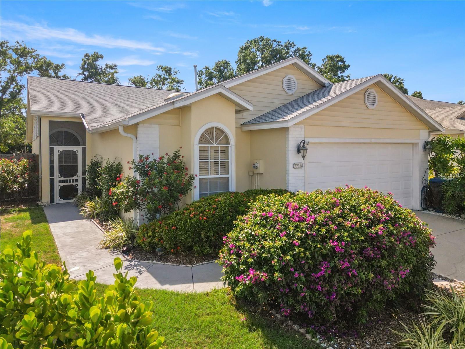7716 Geneva Ln, Sarasota, FL 34243 photo