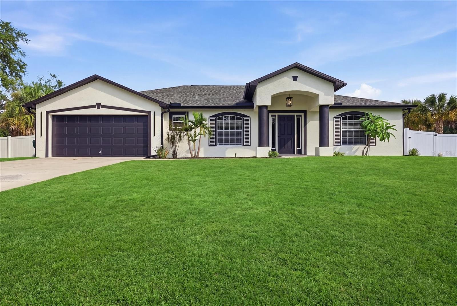 281 Pembroke Dr, Port Charlotte, FL 33954