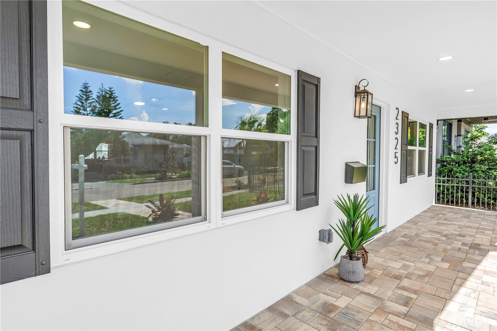2325 4 Ave, Saint Petersburg, FL 33712 photo