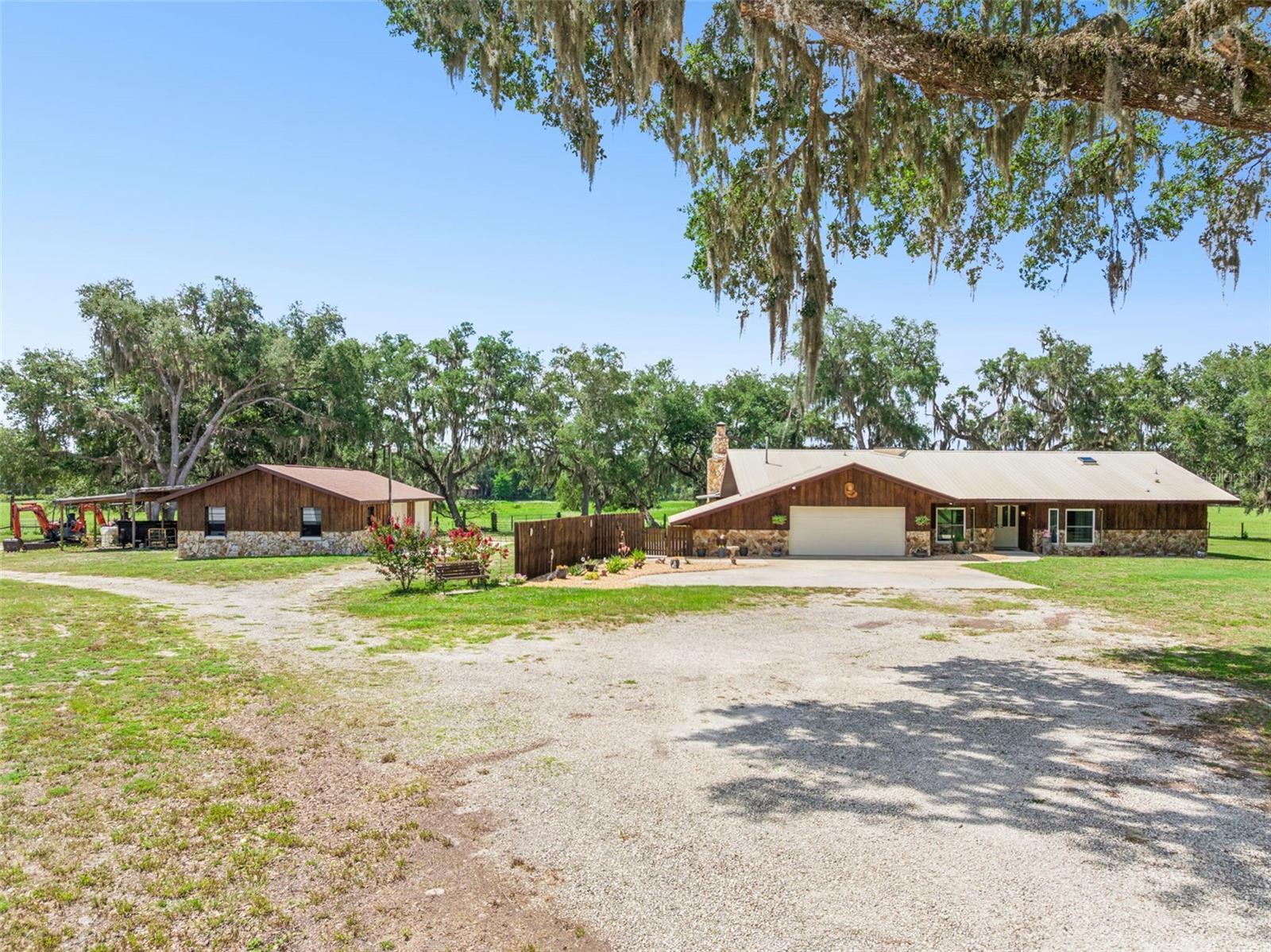 7232 Turner Camp Rd, Inverness, FL 34453