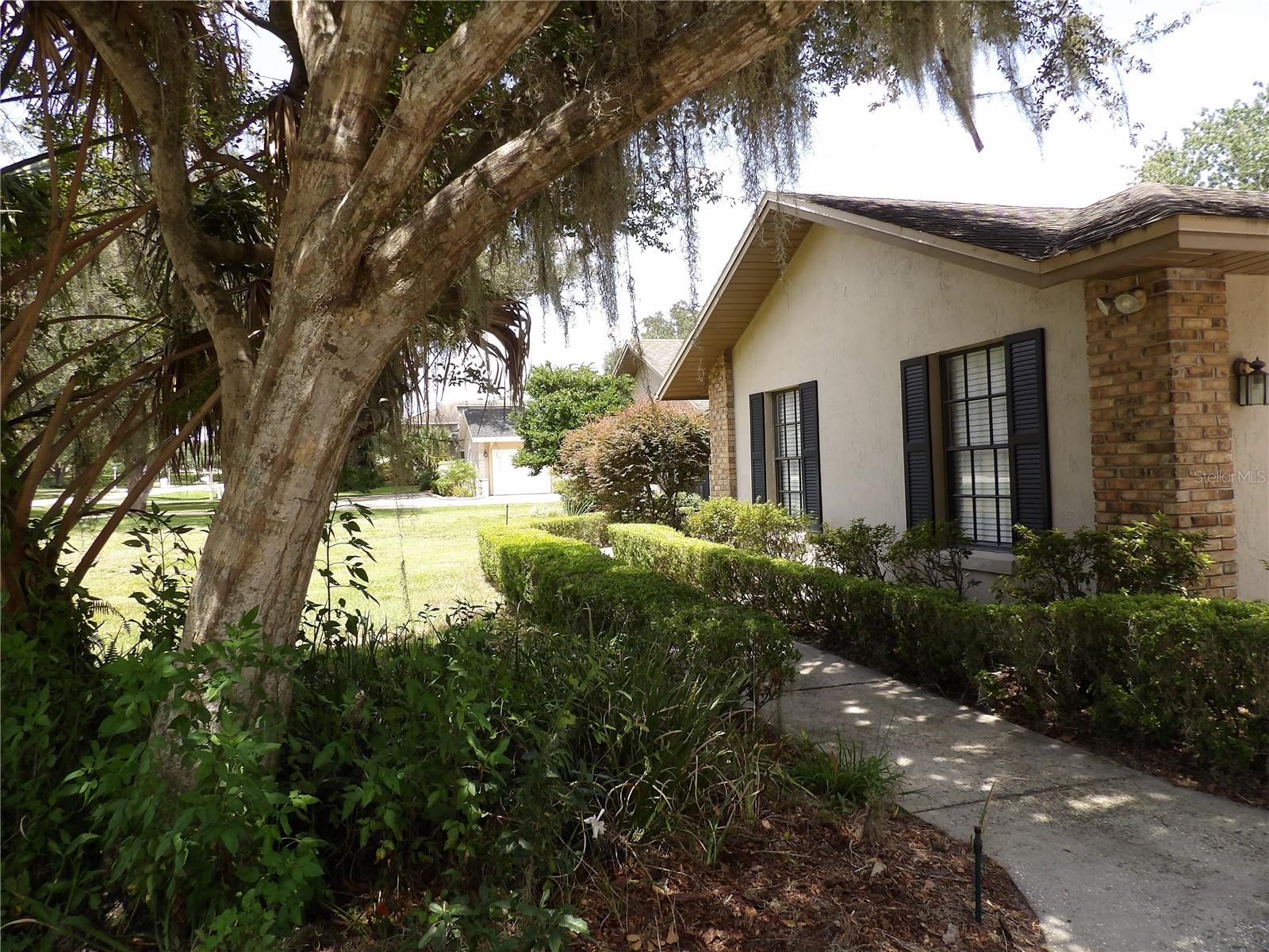 6282 Forestwood Dr, Lakeland, FL 33811 photo
