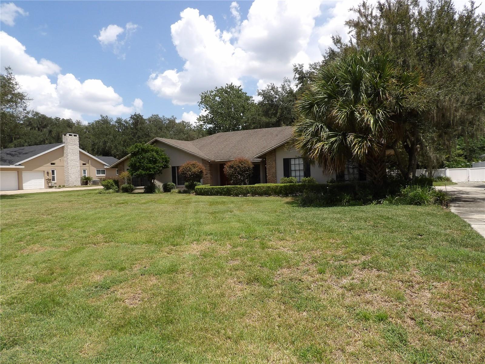 6282 Forestwood Dr, Lakeland, FL 33811 photo