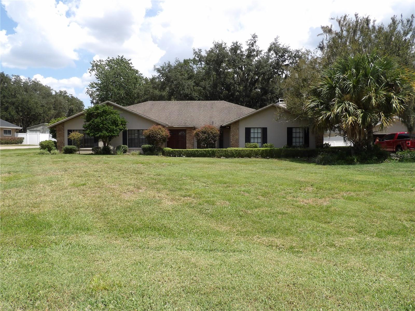 6282 Forestwood Dr, Lakeland, FL 33811