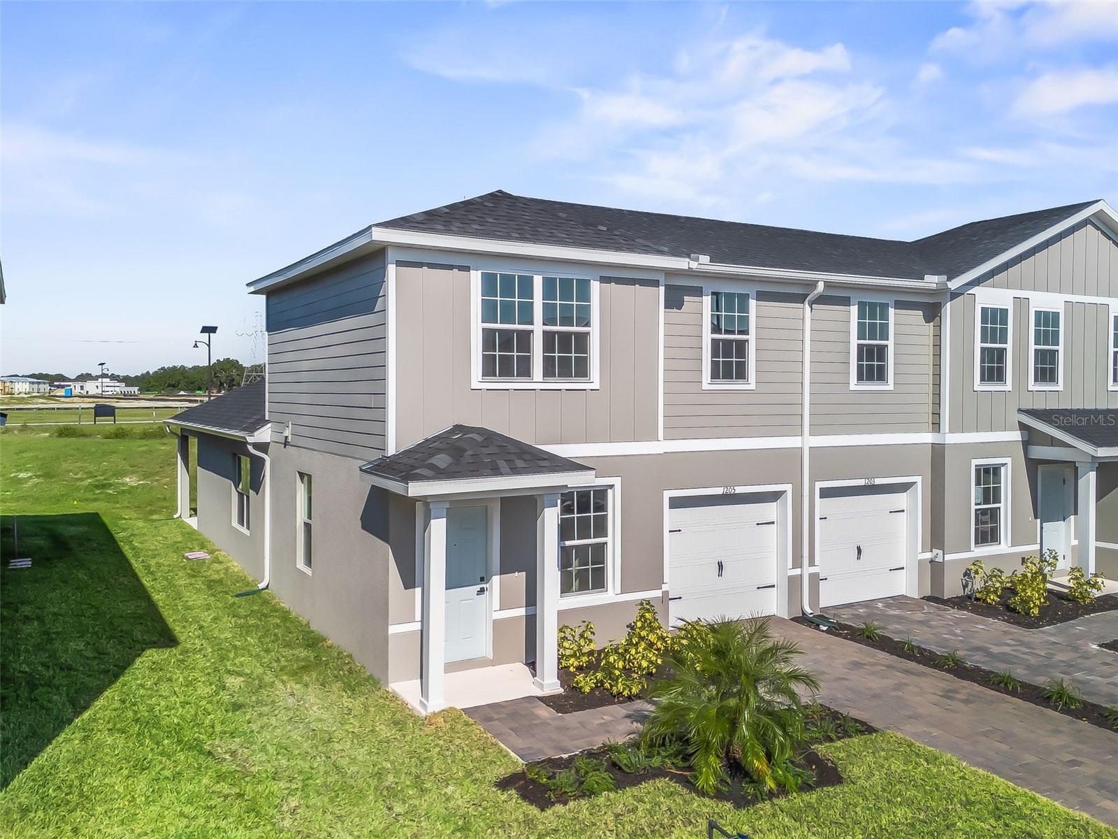 1205 Port Blue Way, Lady Lake, FL 32159 photo