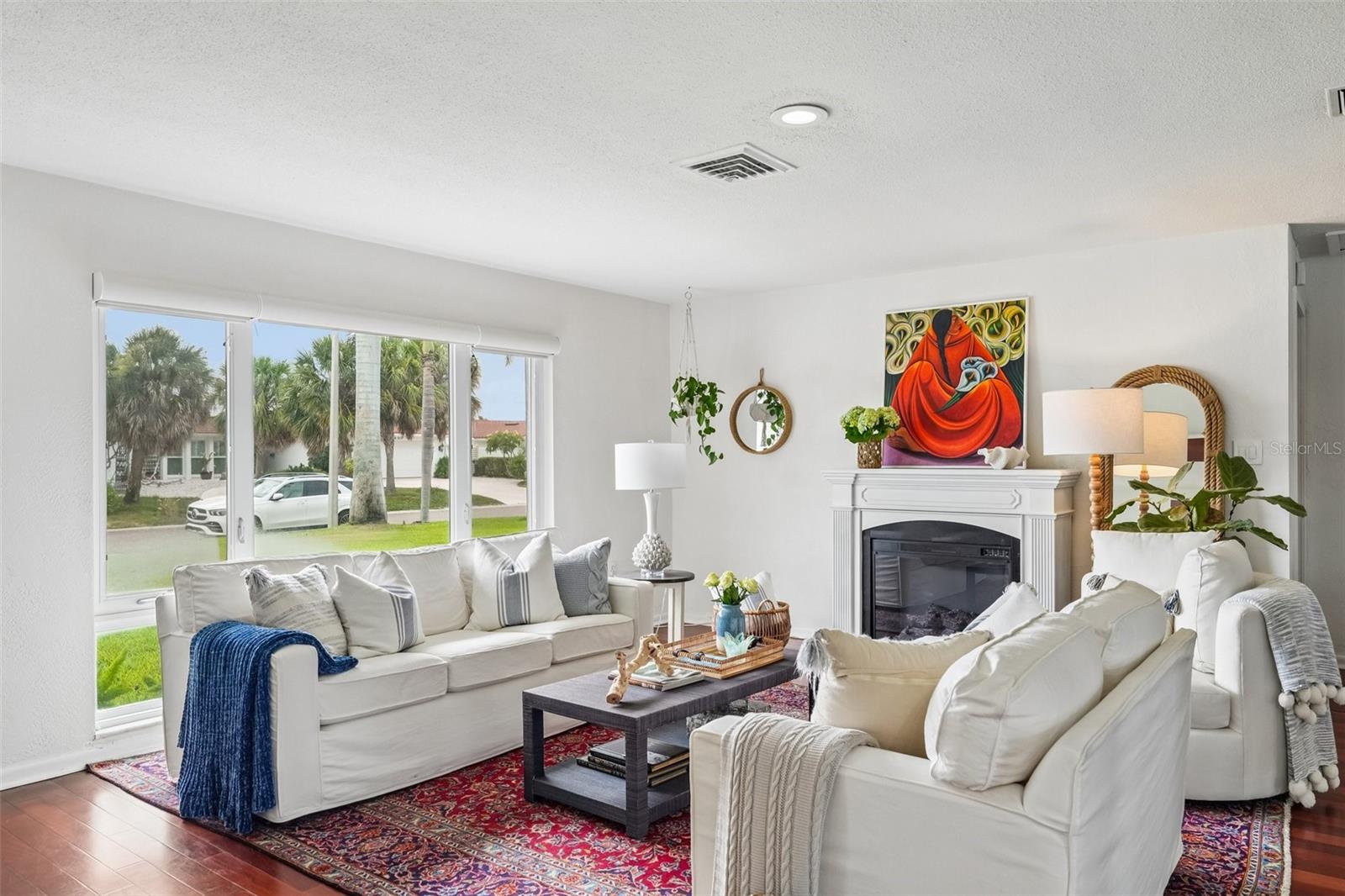 4379 44 St, Saint Petersburg, FL 33711 photo
