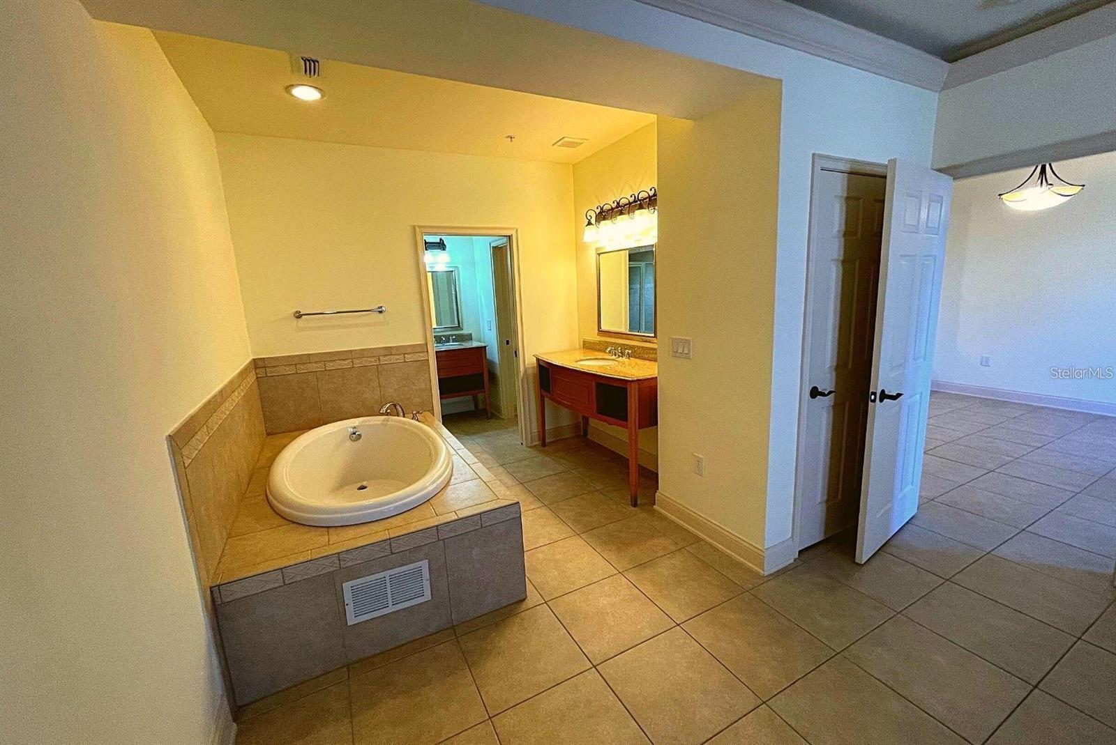 2846 Bella Vista Dr, Davenport, FL 33897 photo