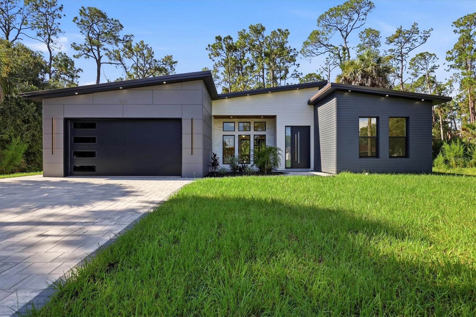 3199 Madagascar Ave, North Port, FL 34286