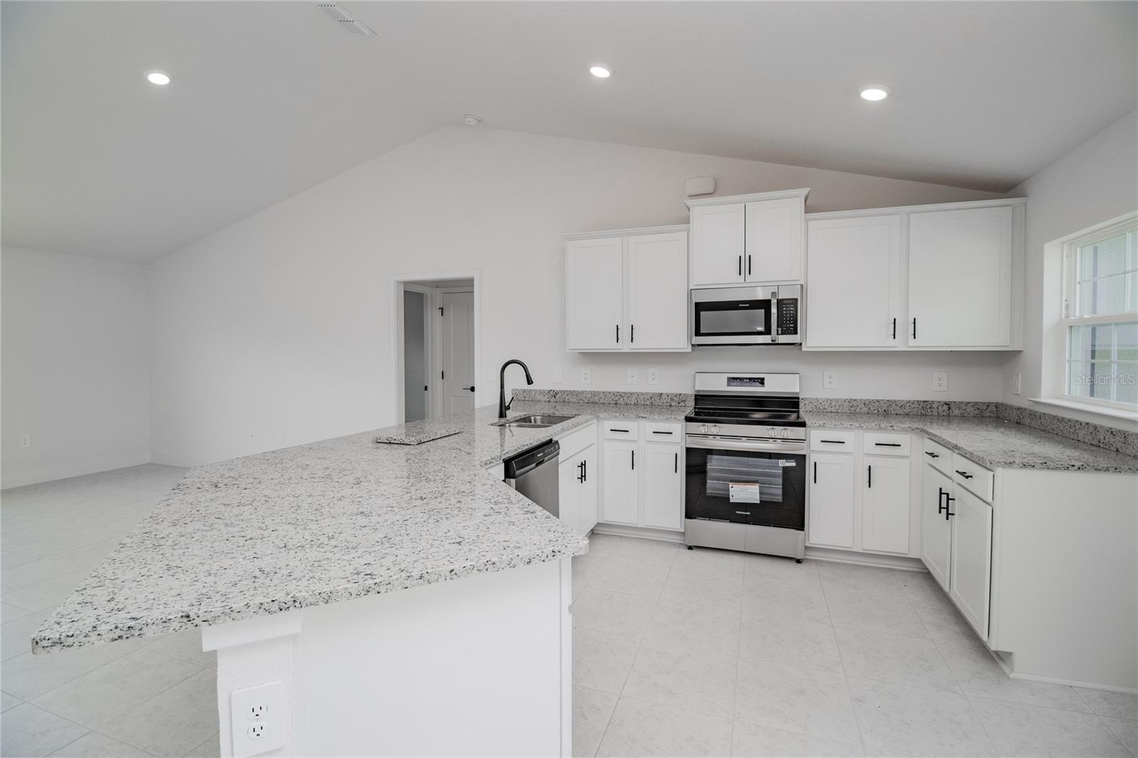 1218 Hickory Nut Dr, Lake Wales, FL 33898 photo