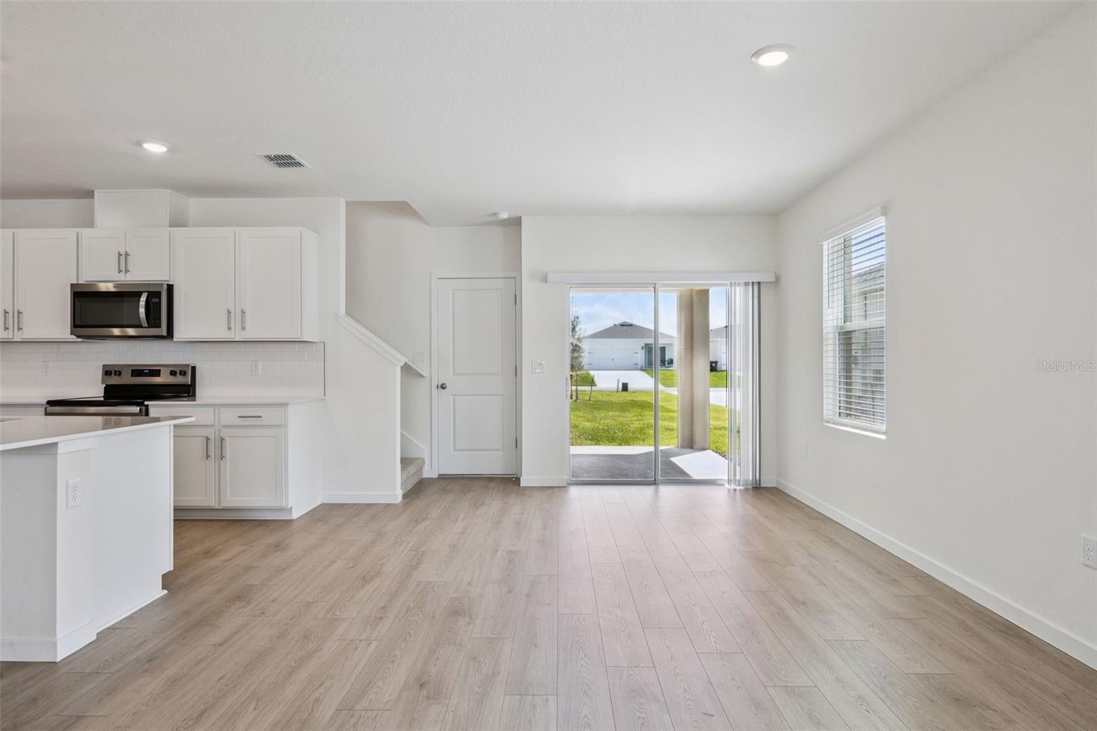 5249 Marshelder St, Apopka, FL 32712 photo