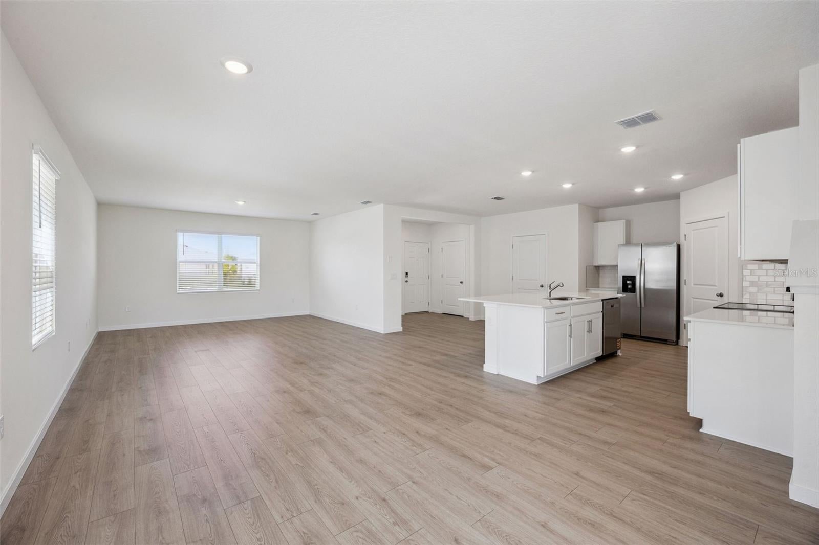 5249 Marshelder St, Apopka, FL 32712 photo