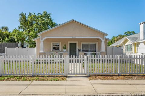 Single Family Residence in ST PETERSBURG FL 1050 22ND AVENUE.jpg