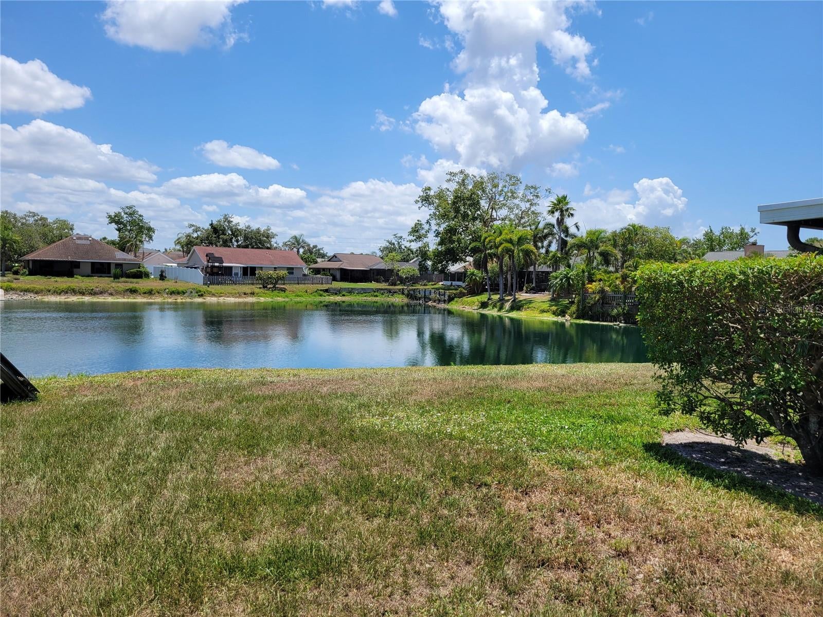 3538 65 Avenue Cir, Sarasota, FL 34243 photo