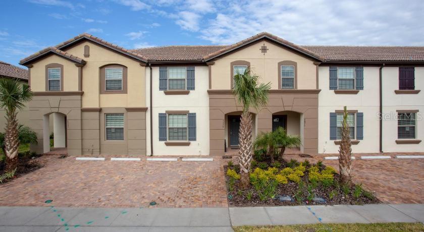 8879 Geneve Ct, Kissimmee, FL 34747