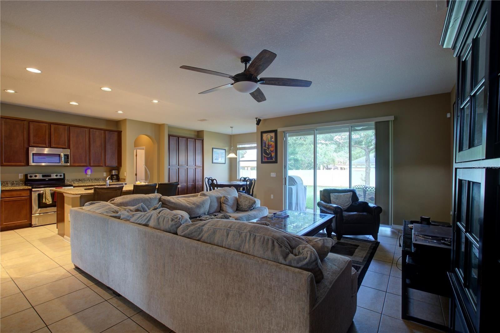 2516 Woodside Ridge Dr, Apopka, FL 32712 photo