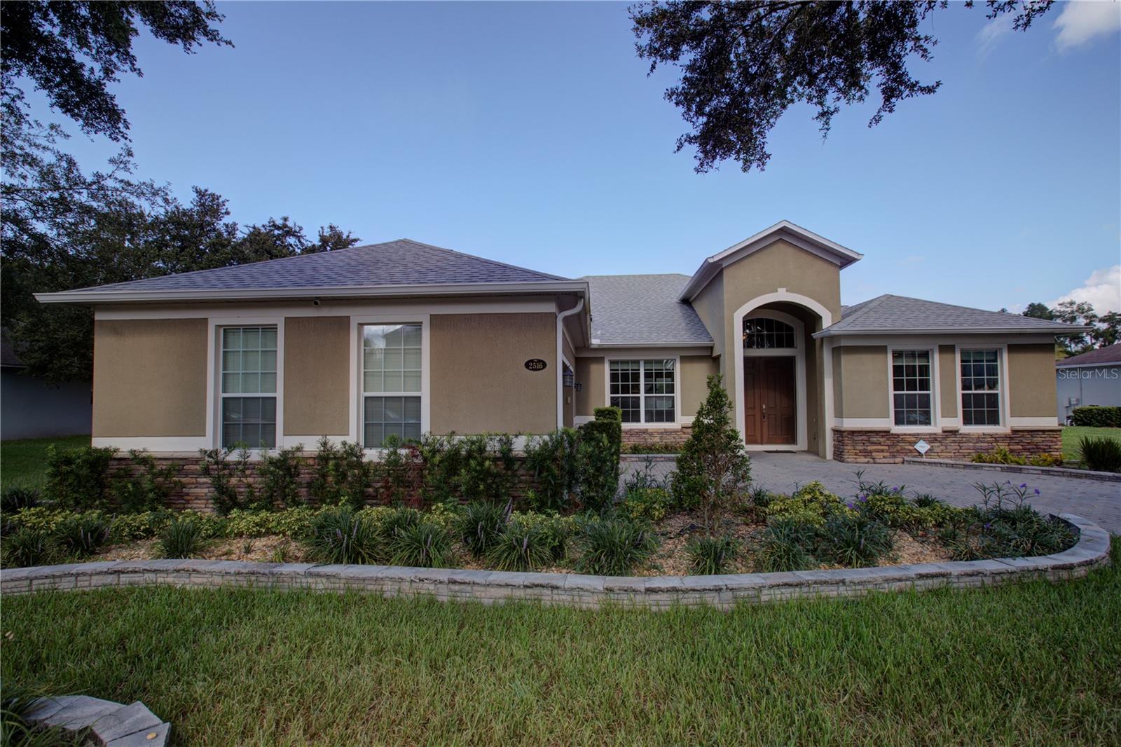 2516 Woodside Ridge Dr, Apopka, FL 32712