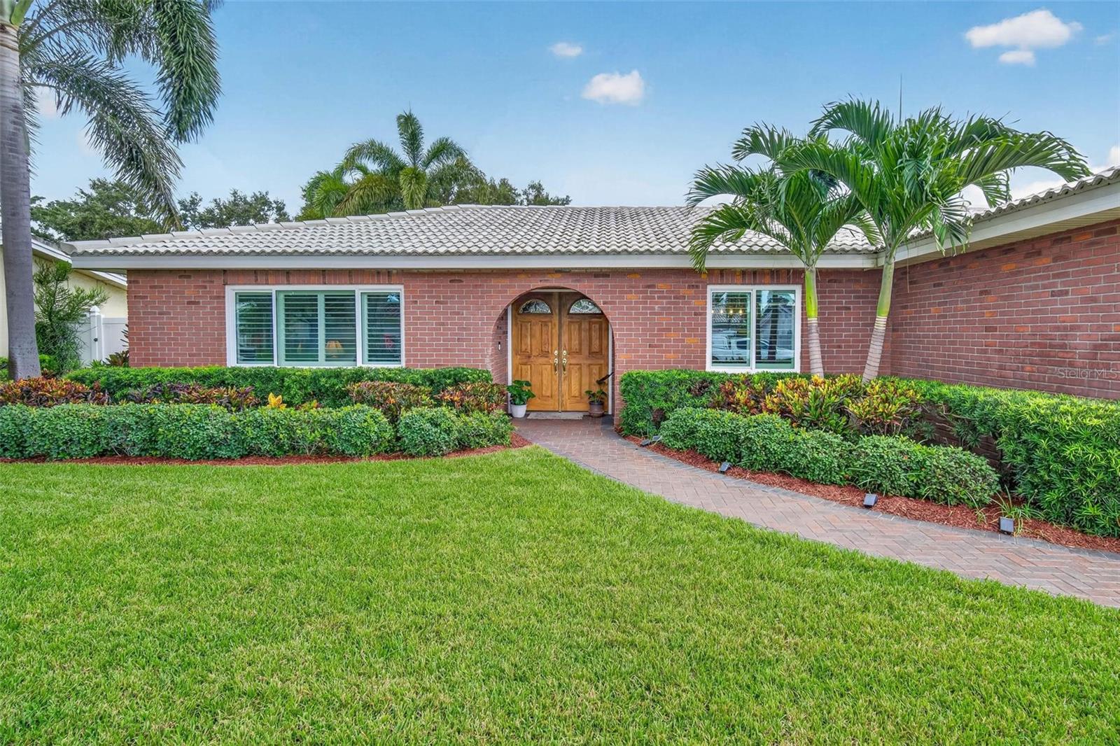 6225 43 Ave, Kenneth City, FL 33709