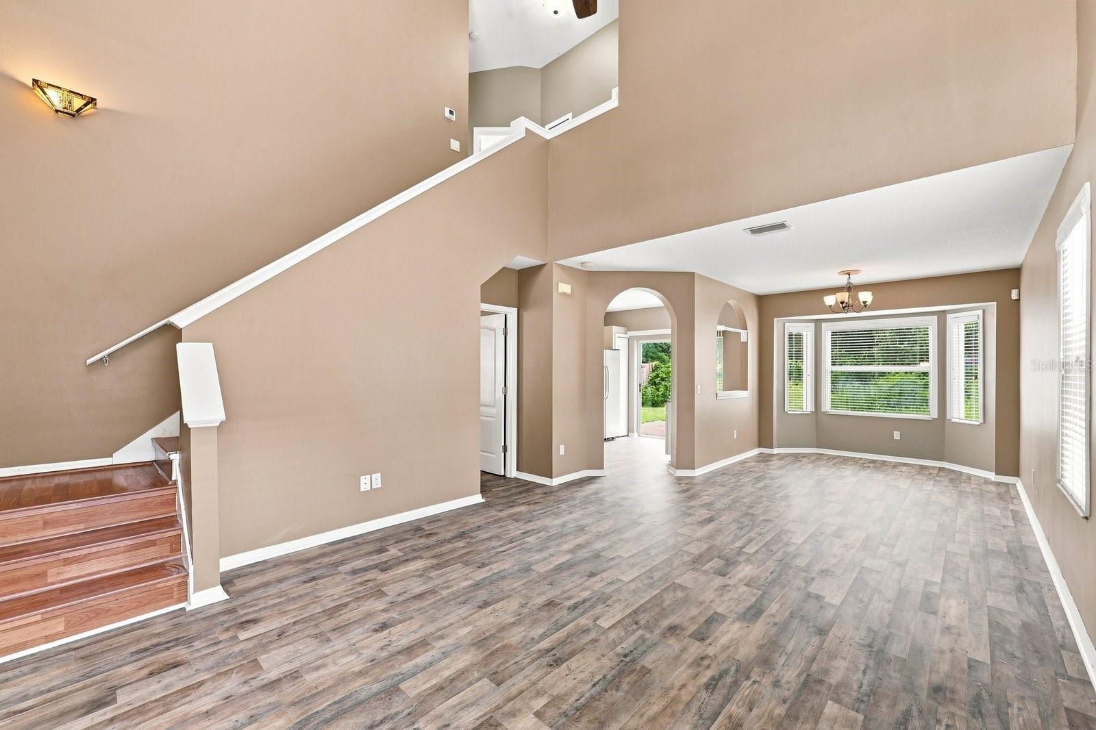 1717 Mosaic Forest Dr, Seffner, FL 33584 photo