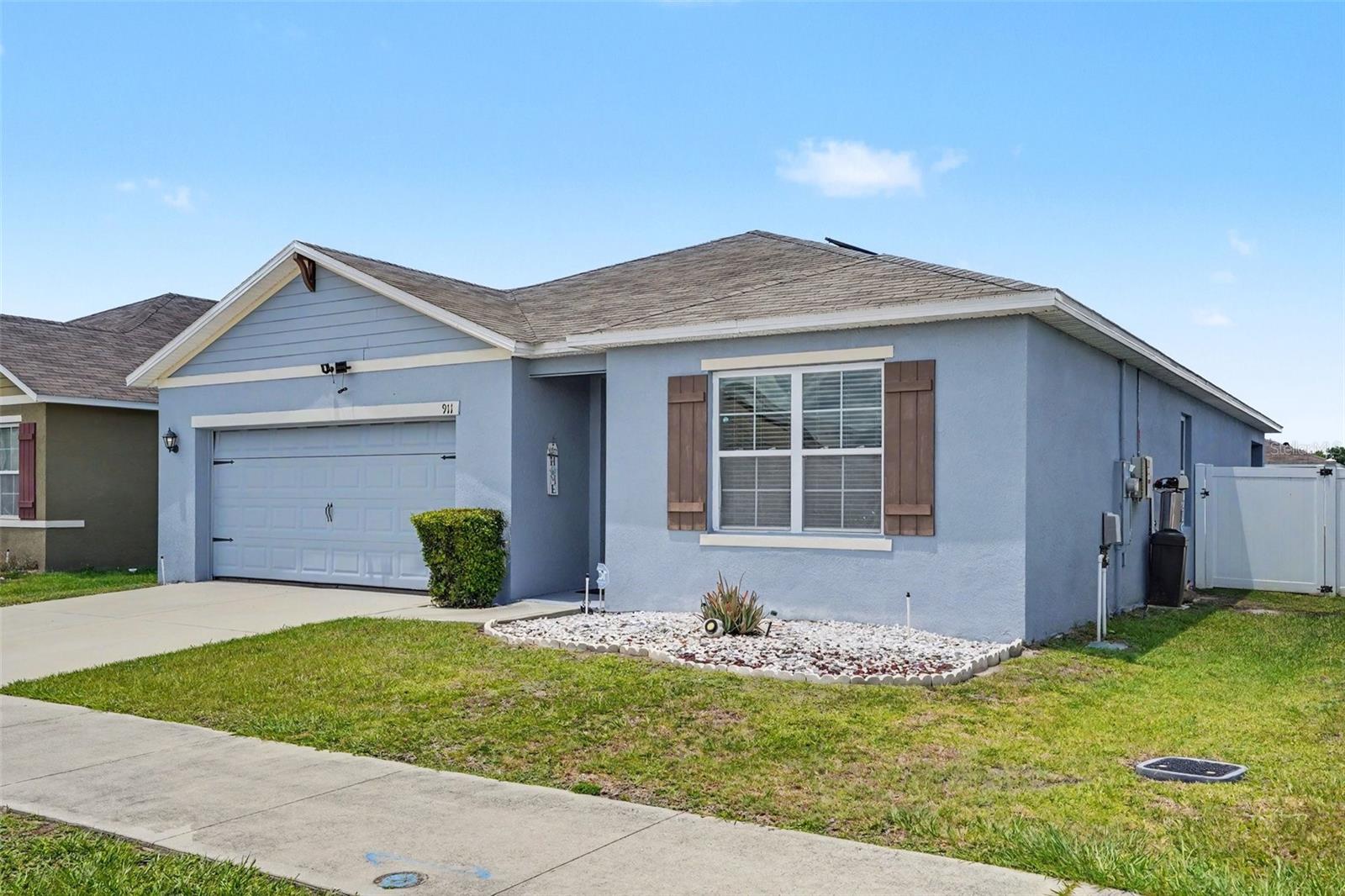 911 Waterville Dr, Auburndale, FL 33823 photo
