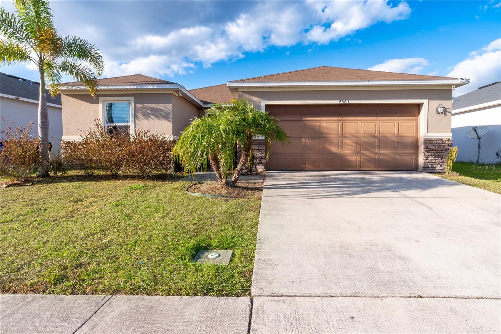 4563 Orchard Grove Rd, Saint Cloud, FL 34772 photo