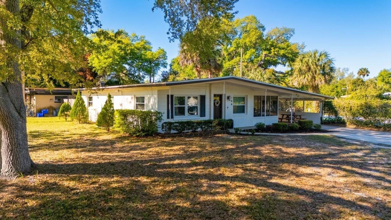 106 E Jinkins Cir, Sanford, FL 32773 photo