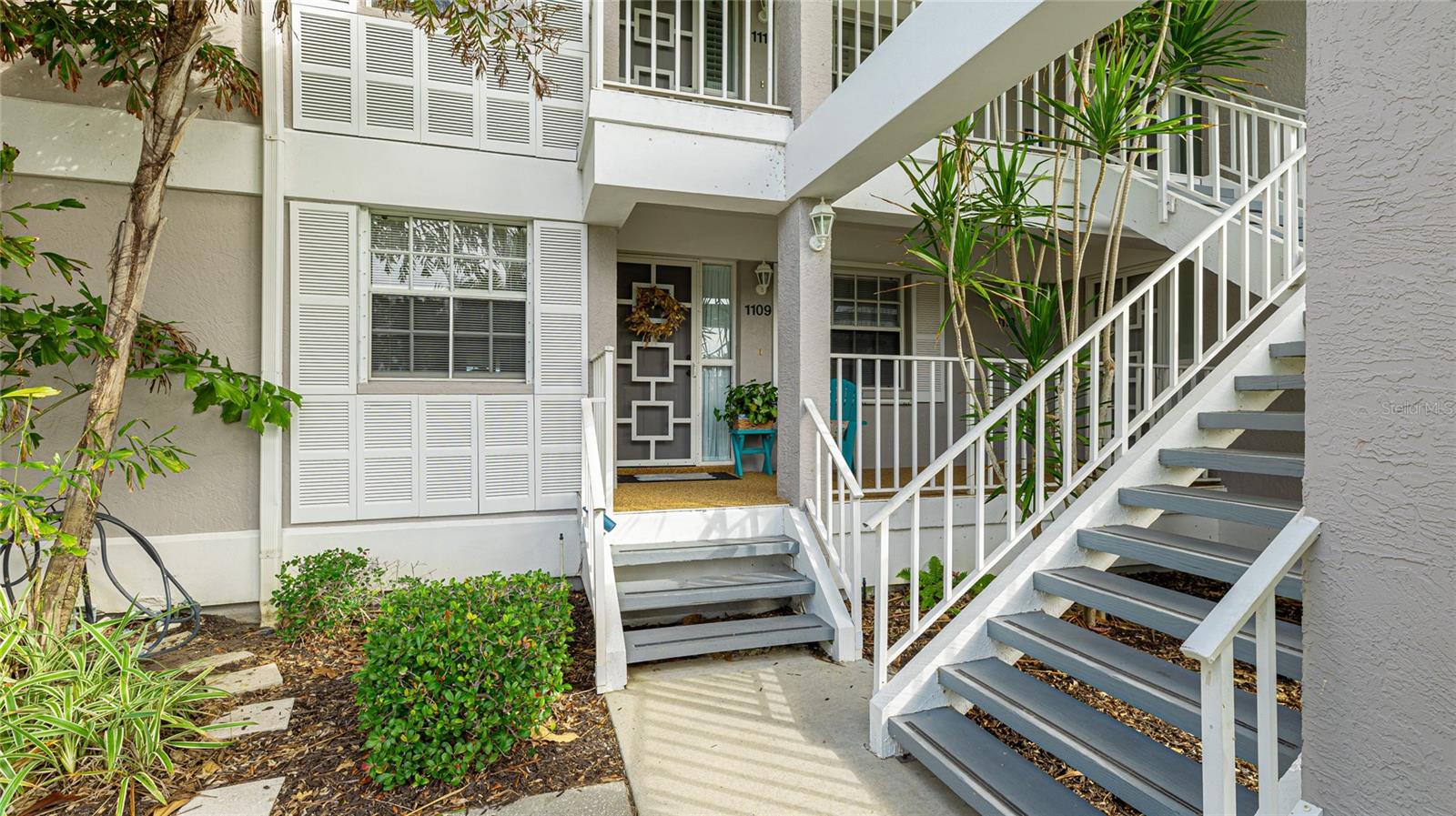 1109 Edgewater Cir, Bradenton, FL 34209