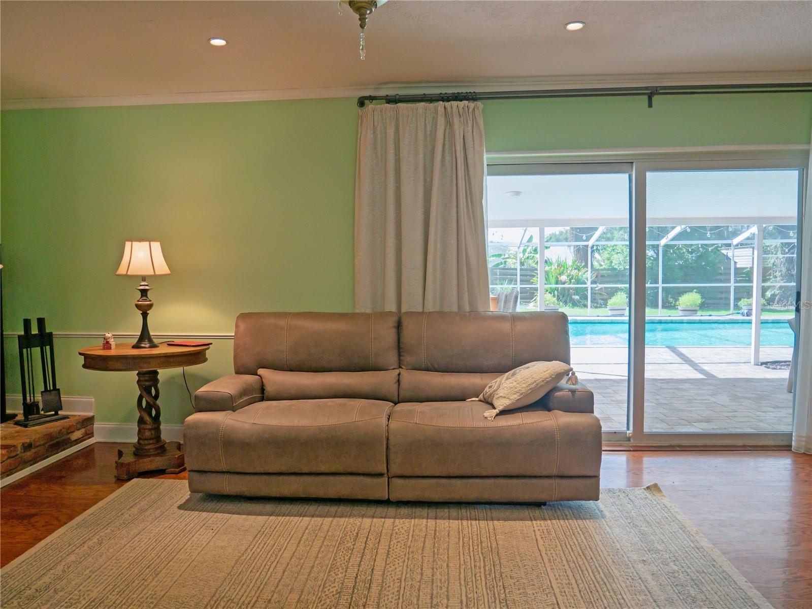 615 Valle Vista Dr, Brandon, FL 33511 photo