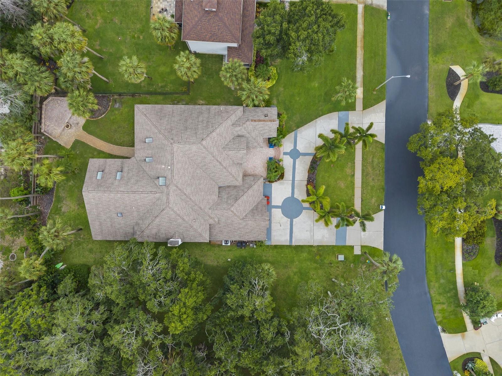 1705 Meyers Cove Dr, Tarpon Springs, FL 34689 photo