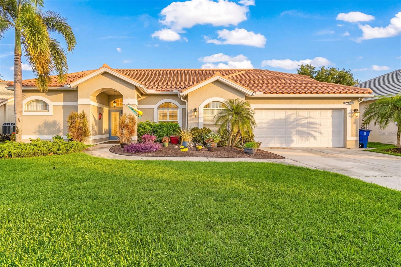 12808 Vista Pine Cir, Fort Myers, FL 33913 photo