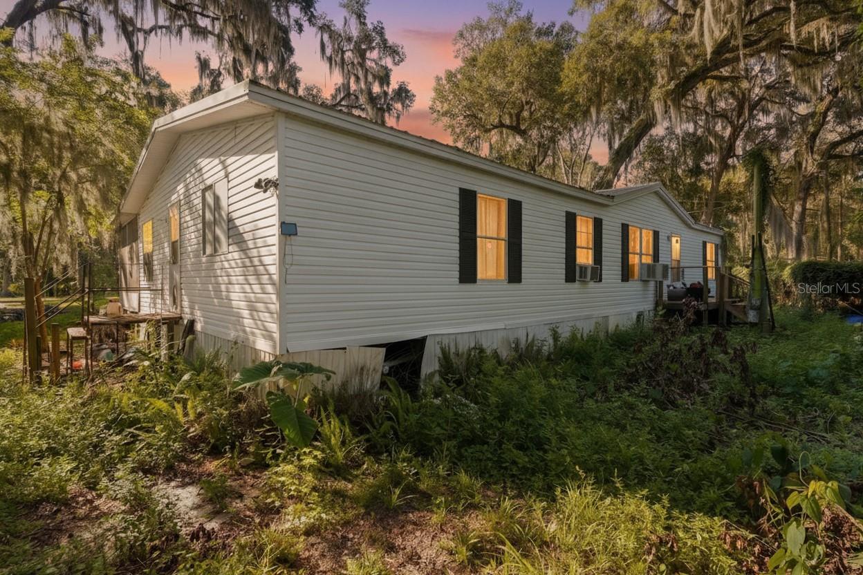 1975 E Crescent 412 Rd, Lake Panasoffkee, FL 33538 photo