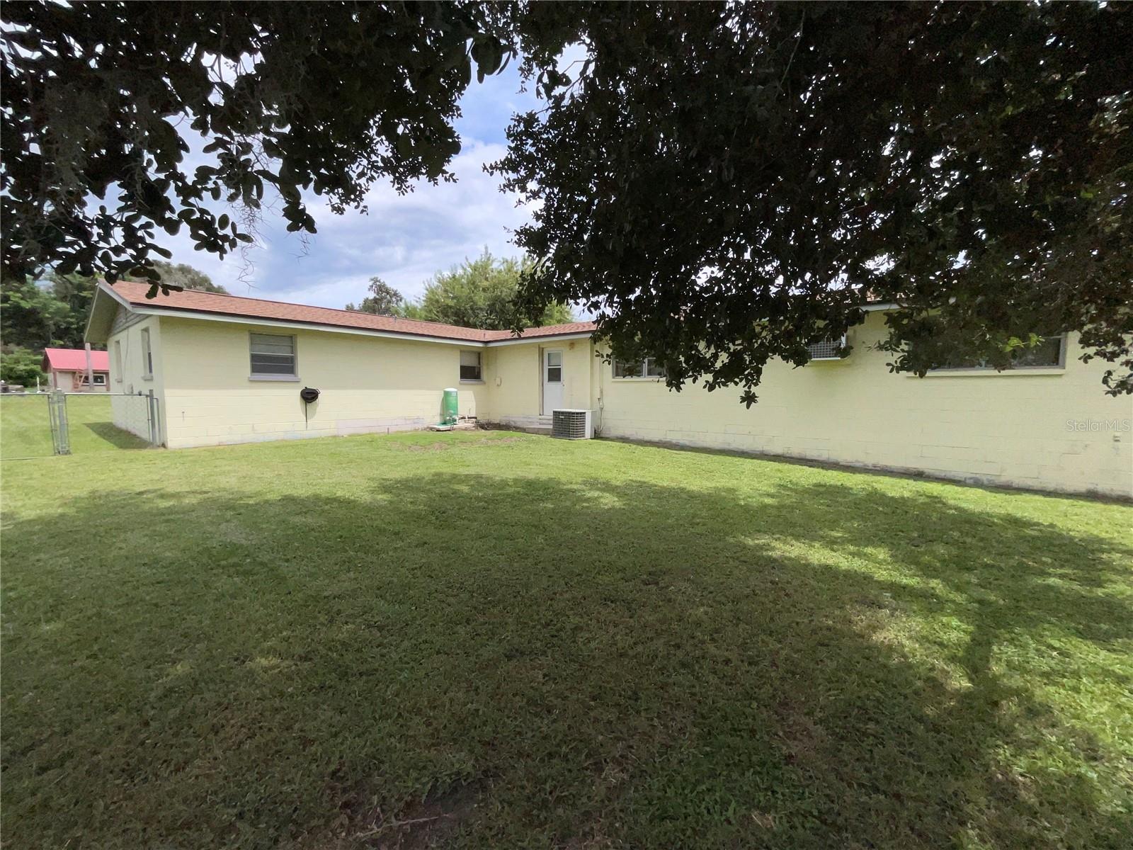 37820 Crystal Way, Dade City, FL 33523 photo