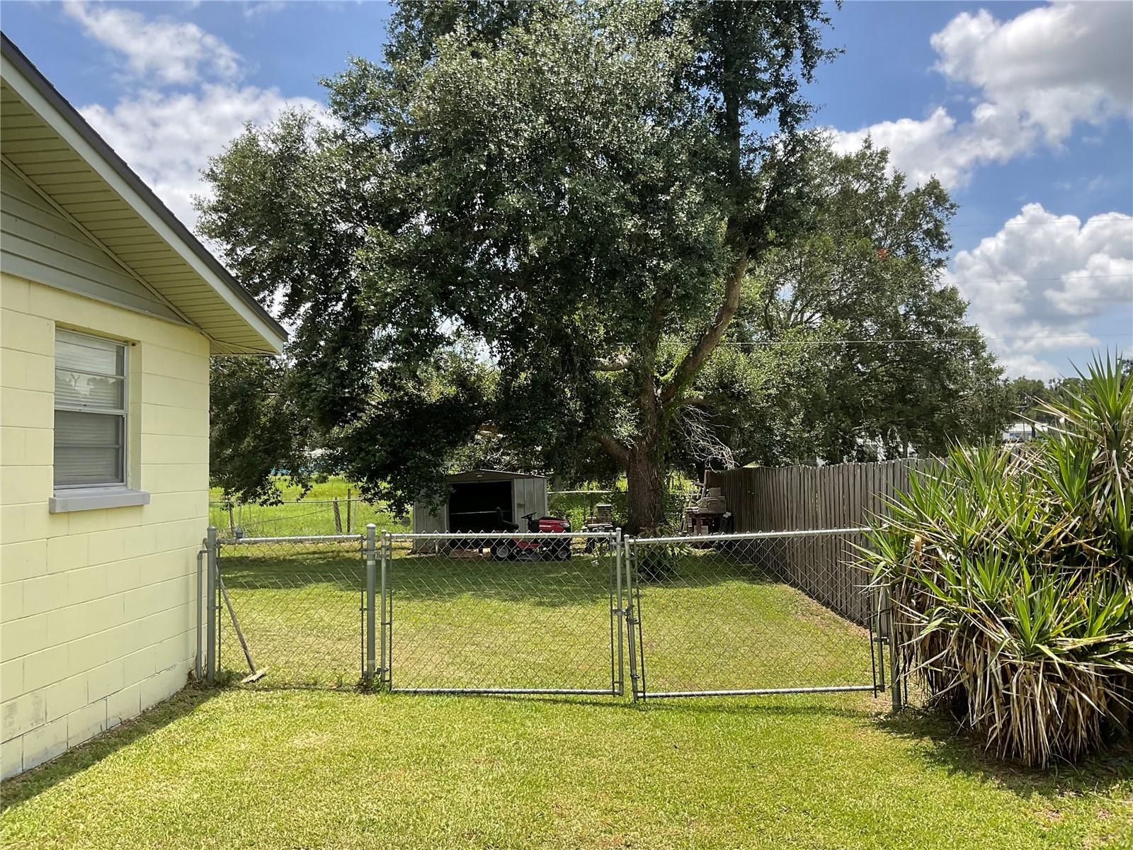 37820 Crystal Way, Dade City, FL 33523 photo