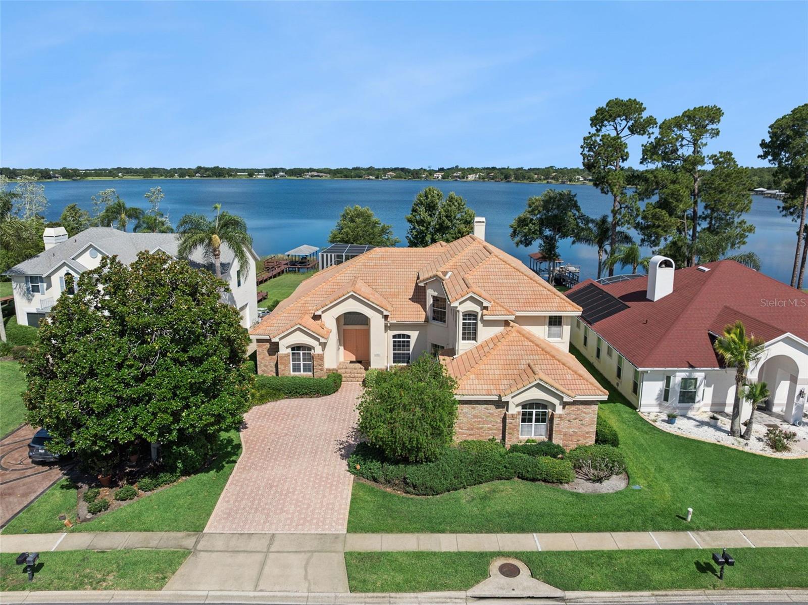 1901 Edgewater Dr, Mount Dora, FL 32757 photo