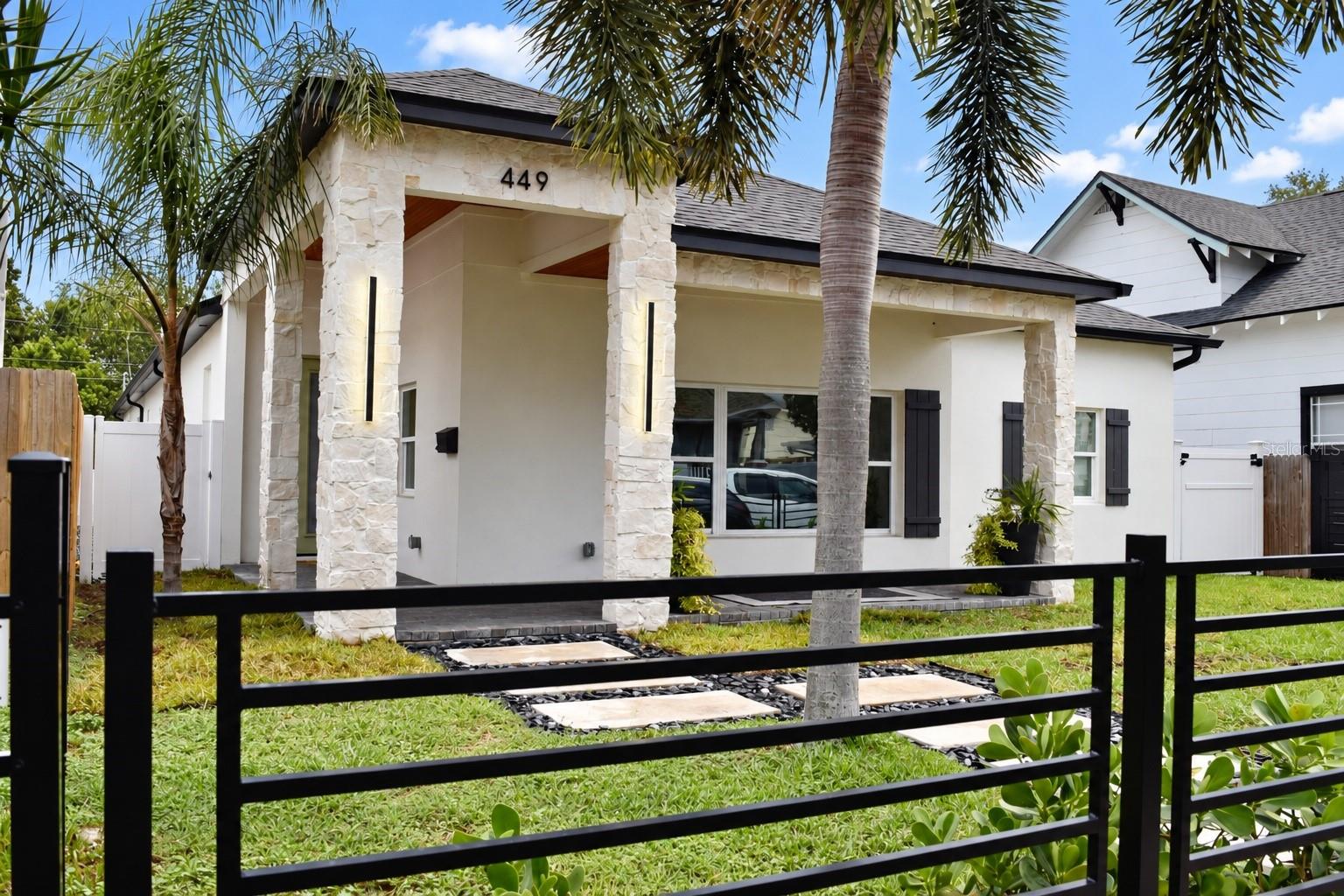 449 12 Ave, Saint Petersburg, FL 33701 photo