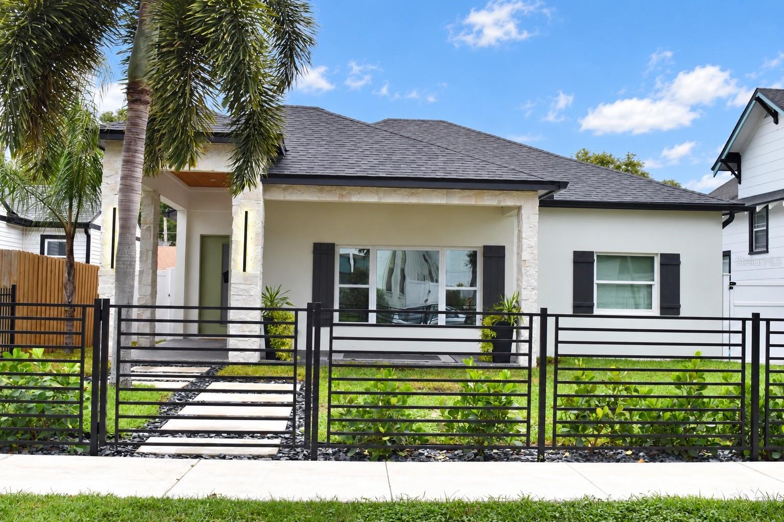 449 12 Ave, Saint Petersburg, FL 33701 photo