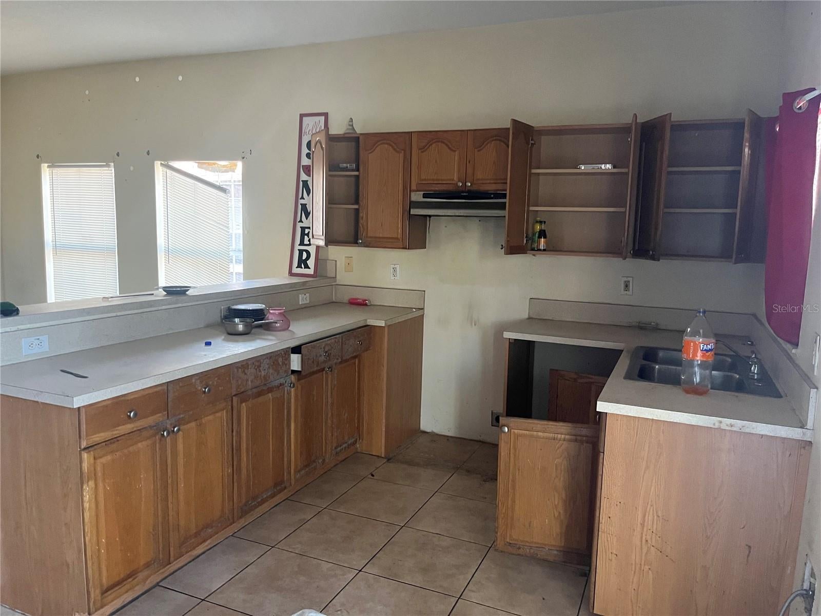 3607 N 52 St, Tampa, FL 33619 photo