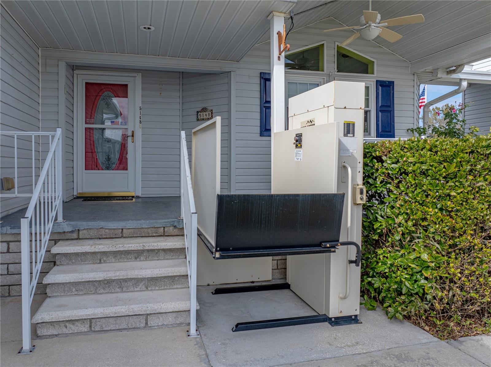 5148 Island View Cir, Polk City, FL 33868 photo