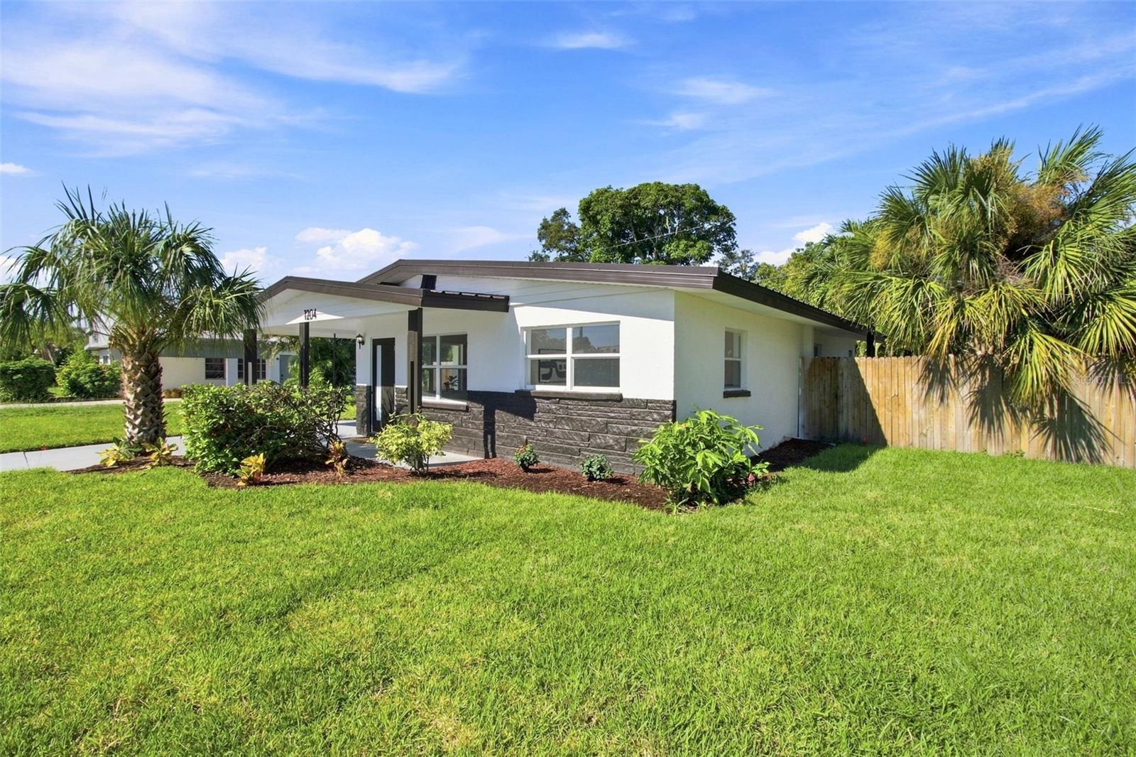 1204 65 St, Bradenton, FL 34209 photo